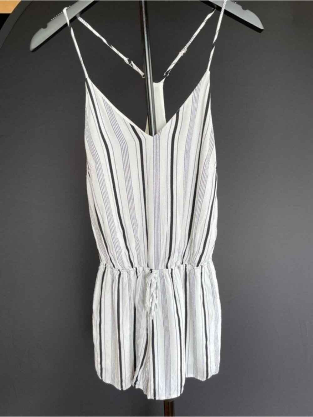 Lulus Striped Sleeveless V-Neck Romper With Straps & Drawstring Waist Size Small